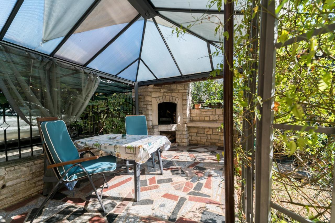 Karpinjan - Novigrad Apartmán *
